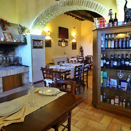 In Umbria Near Trasimeno * Gualdo Cattaneo